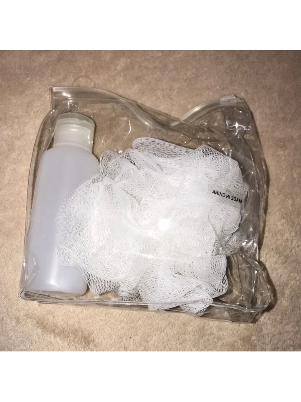 White Bath mesh sponge & Travel Bottle Set New in travel bag